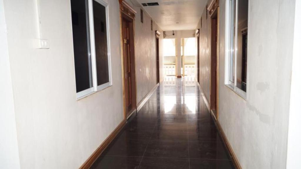 Lankham Hotel Pakse Ngoại thất bức ảnh