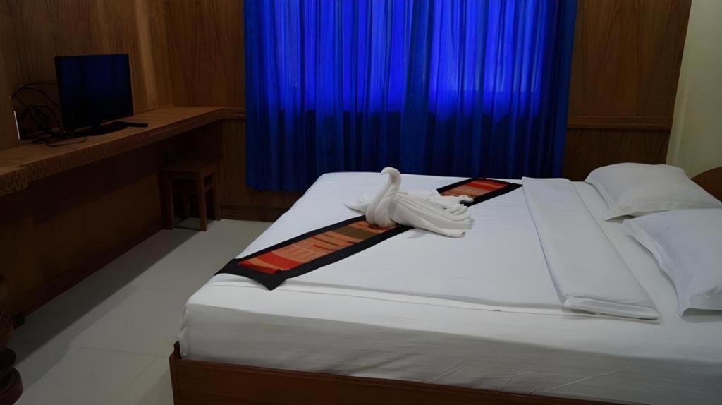 Lankham Hotel Pakse Ngoại thất bức ảnh